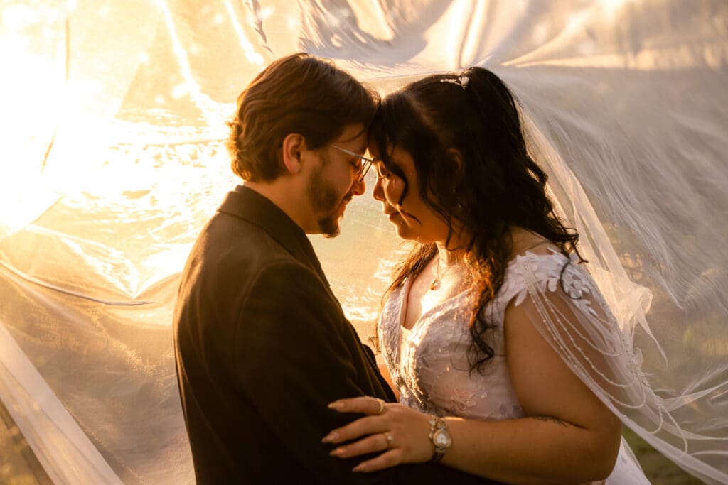 Elizabeth and Mason's wedding at Keystone State Park Community Center in Oklahoma — golden hour portraits, floral details, and intimate moments captured by Ellie Piper Photographer